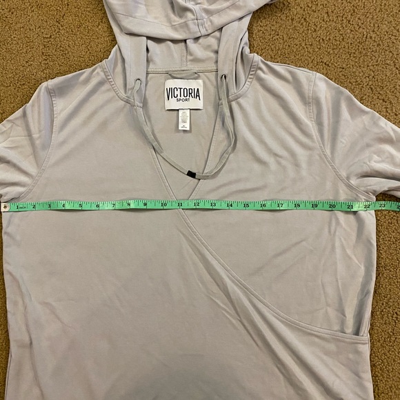 Victoria Sport crossover front hoodie size… - Picture 6 of 8